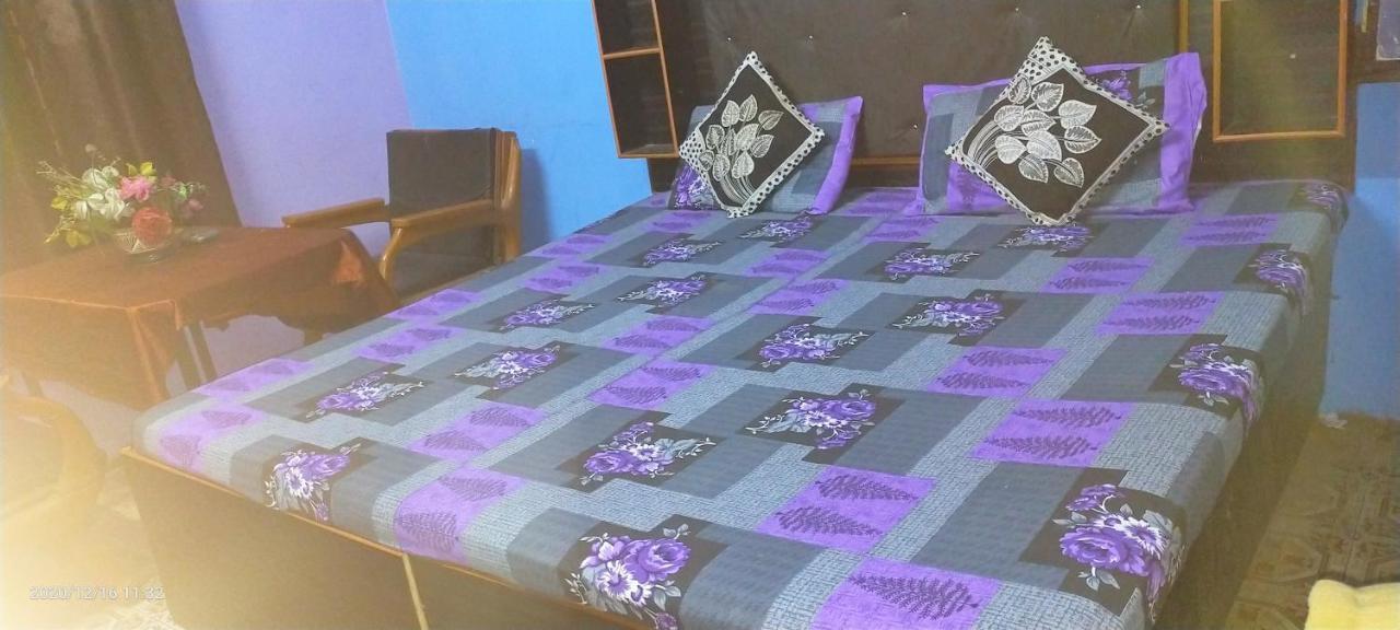 Maa Vaishno Guest House Варанаси Экстерьер фото
