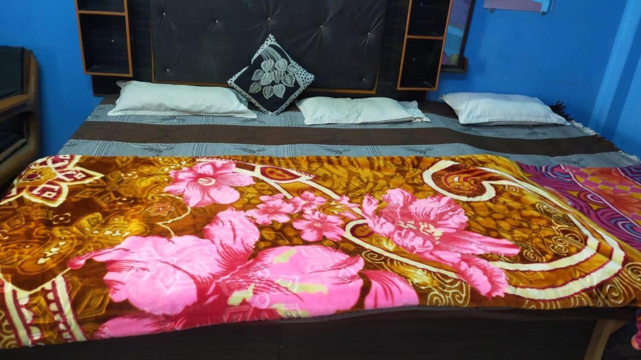 Maa Vaishno Guest House Варанаси Экстерьер фото