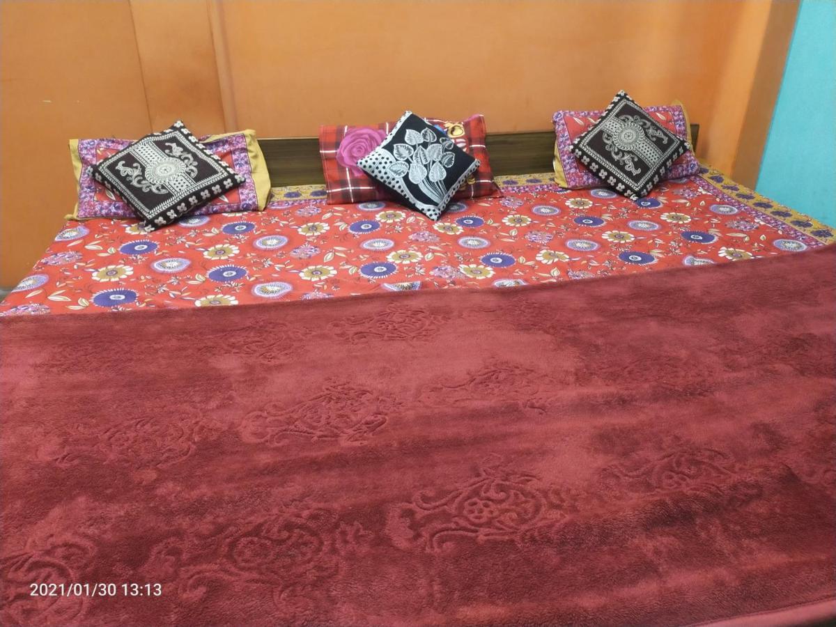 Maa Vaishno Guest House Варанаси Экстерьер фото