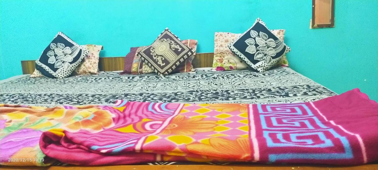 Maa Vaishno Guest House Варанаси Экстерьер фото