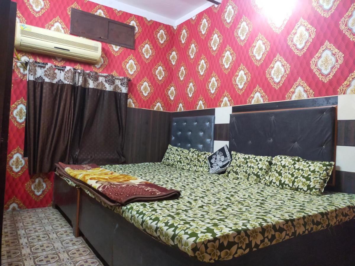 Maa Vaishno Guest House Варанаси Экстерьер фото