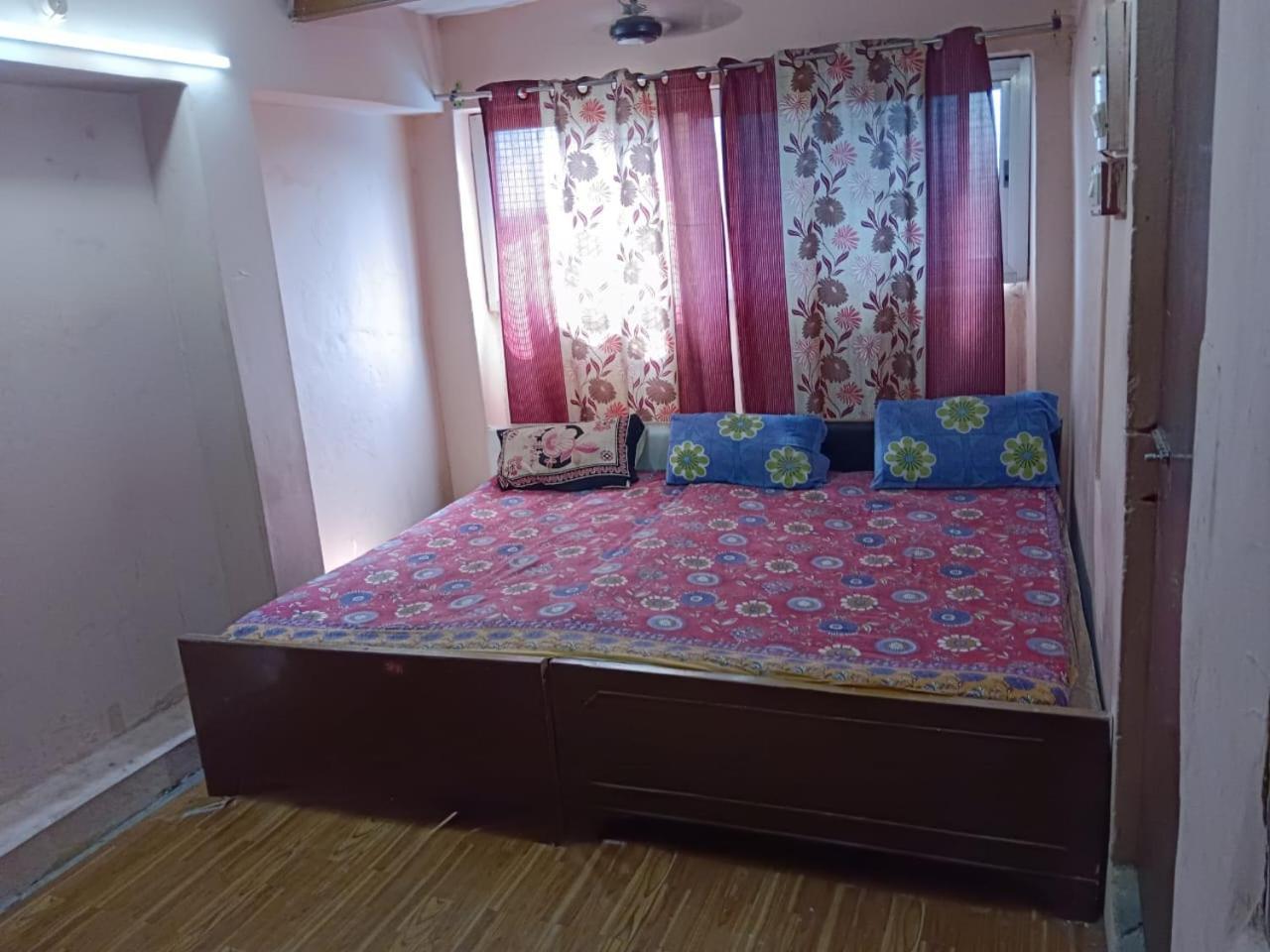 Maa Vaishno Guest House Варанаси Экстерьер фото