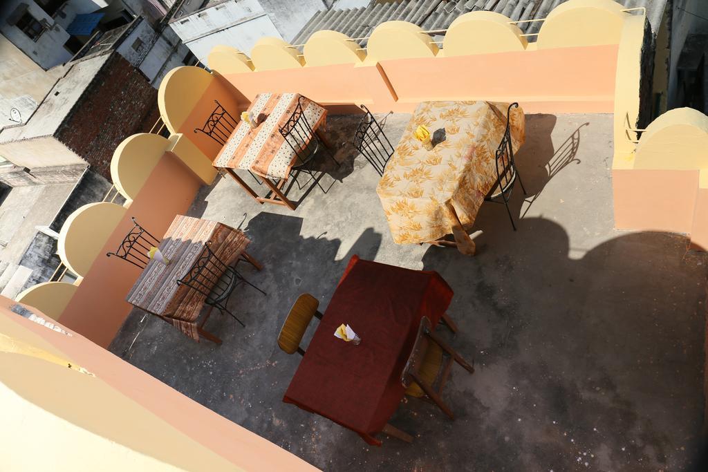 Maa Vaishno Guest House Варанаси Экстерьер фото